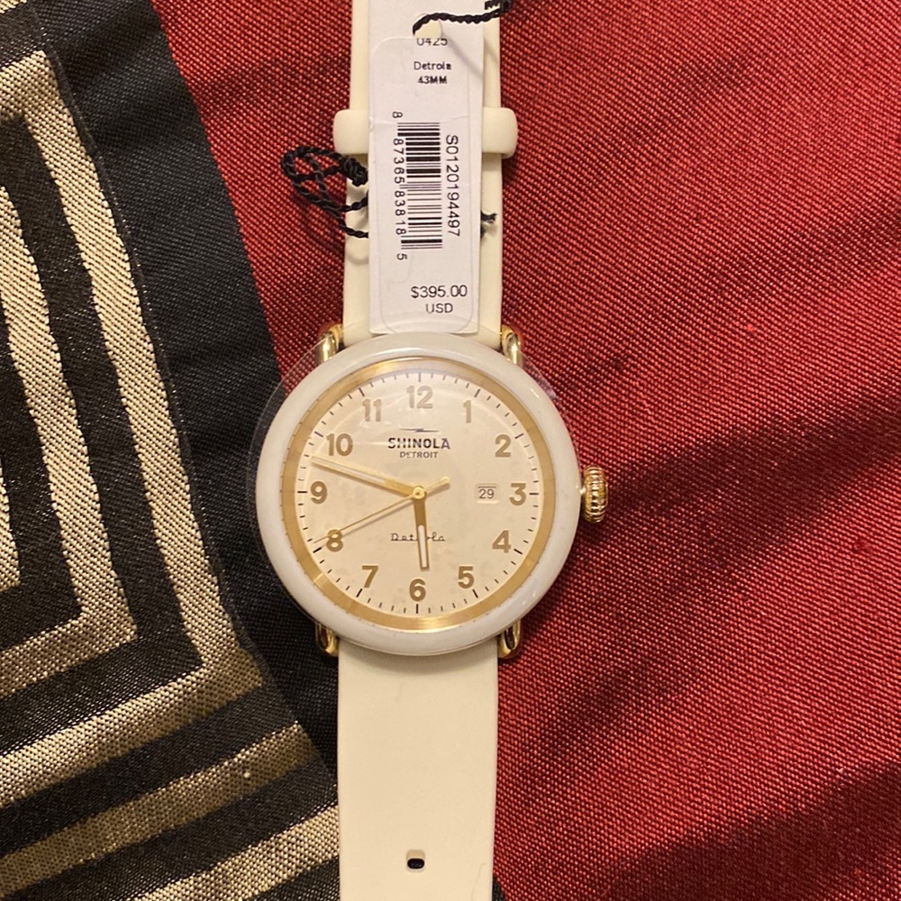 I am selling a shinola Watch